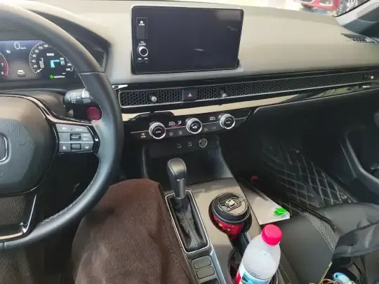 Honda Civic 2025 (4000 км)