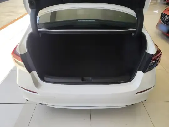Honda Civic 2025 (4000 км)