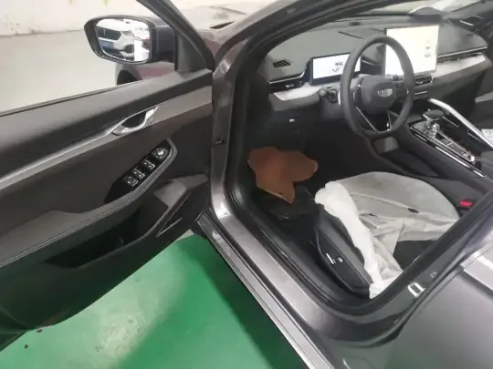 Geely Auto Preface 2025 (200 км)