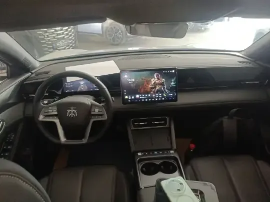 BYD Qin L 2025 (12000 км)