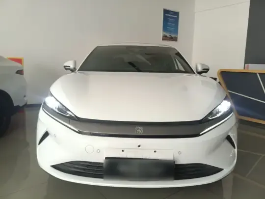 BYD Qin L 2025 (12000 км)