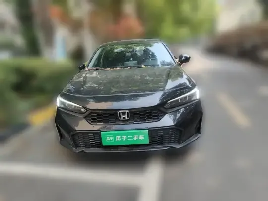 Honda Civic 2025 (10900 км)