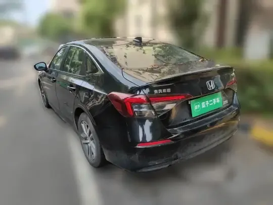Honda Civic 2025 (10900 км)