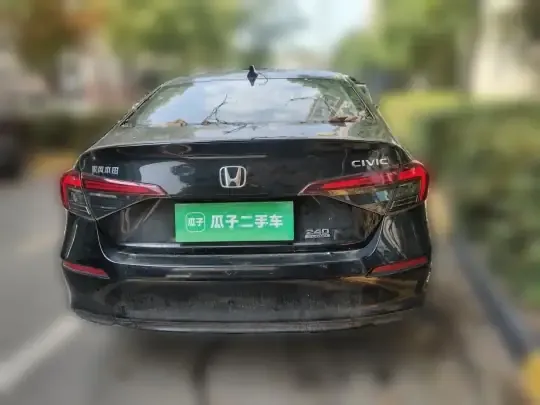 Honda Civic 2025 (10900 км)