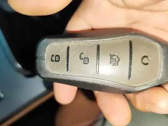BYD Han L 2025 (9300 км)