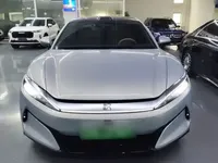BYD Han L 2025 (12400 км)
