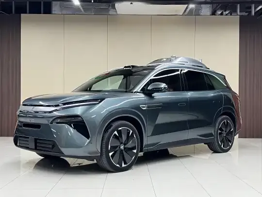 BYD Tang L 2025 (8100 км)