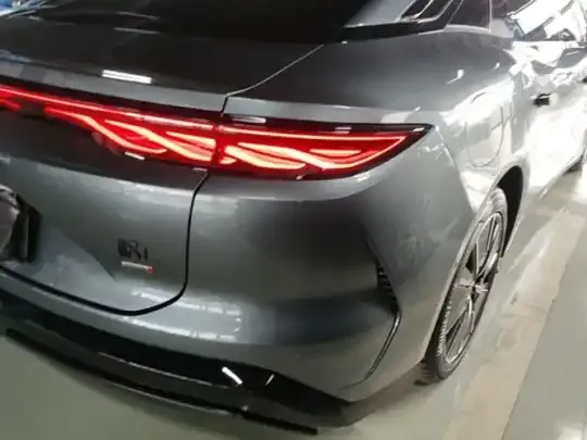 BYD Han L 2025 (17200 км)