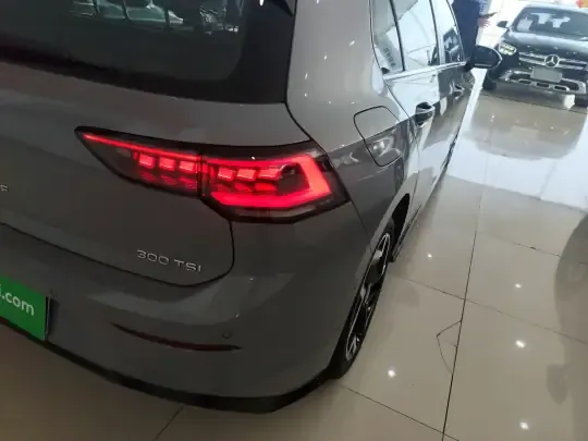 Volkswagen Golf 2025 (100 км)