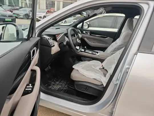 Geely Auto FX11 2025 (100 км)
