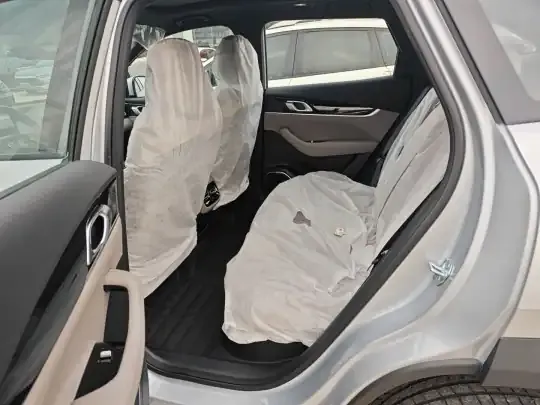Geely Auto FX11 2025 (100 км)