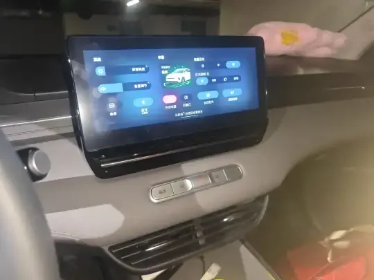 Roewe D6 2025 (15000 км)