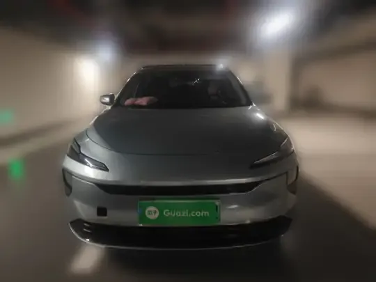 Roewe D6 2025 (15000 км)