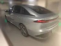 Roewe D6 2025 (15000 км)