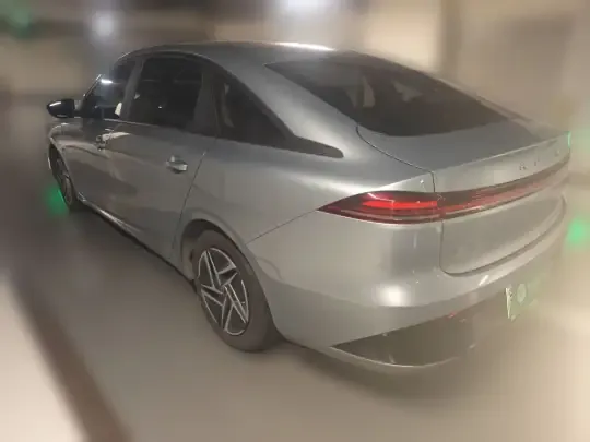 Roewe D6 2025 (15000 км)