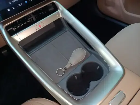 ARCFOX Alpha S5 2025 (1600 км)