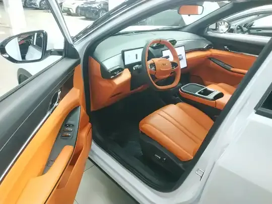 Dongfeng Aeolus L7 New Energy 2025 (7000 км)