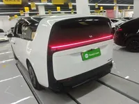 Li Auto MEGA 2025 (8800 км)