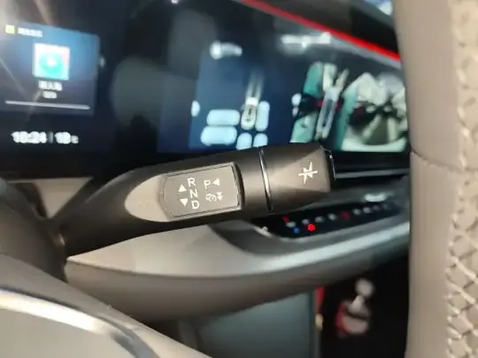 ARCFOX Alpha S6 2025 (100 км)