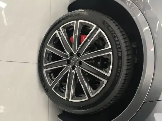 Hima Luxeed R7 2025 (6700 км)