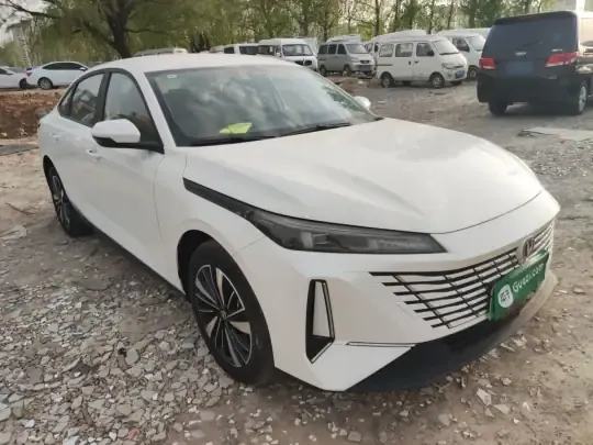 CHANGAN Eado PHEV 2025 (100 км)