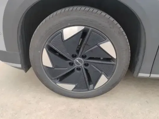 BYD Sealion 05 EV 2025 (8500 км)