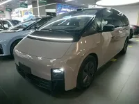 Li Auto MEGA 2025 (27700 км)