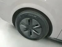 Li Auto MEGA 2025 (27700 км)