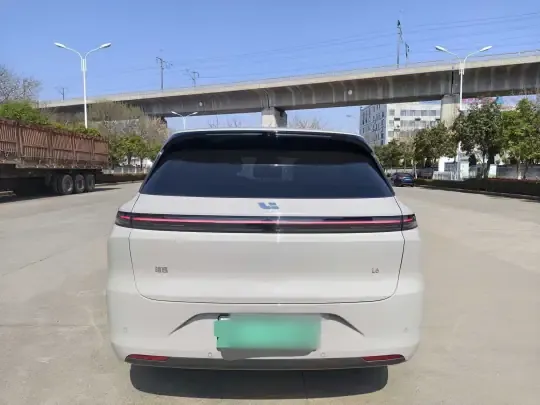 Li Auto L6 2025 (12300 км)