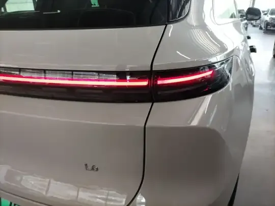 Li Auto L6 2025 (12300 км)
