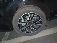 Hongqi H5 PHEV 2025 (13500 км)