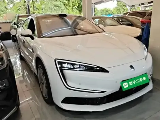 Yangwang U7 2025 (3800 км)