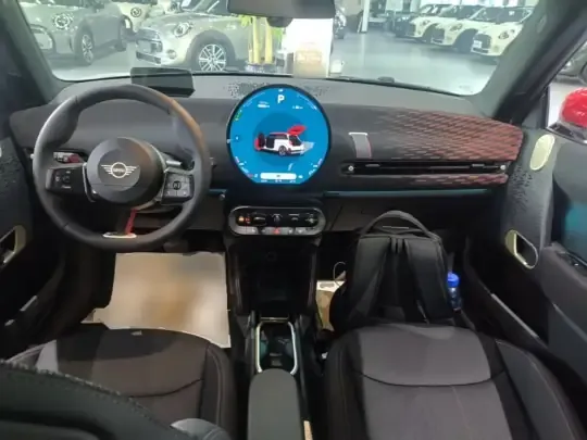 MINI Electric COOPER JCW 2025 (4000 км)