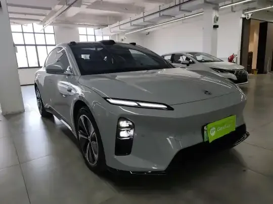 Nio ET5 2025 (7400 км)