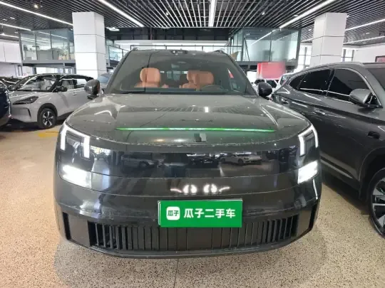 Lynk & Co 900 2025 (17900 км)