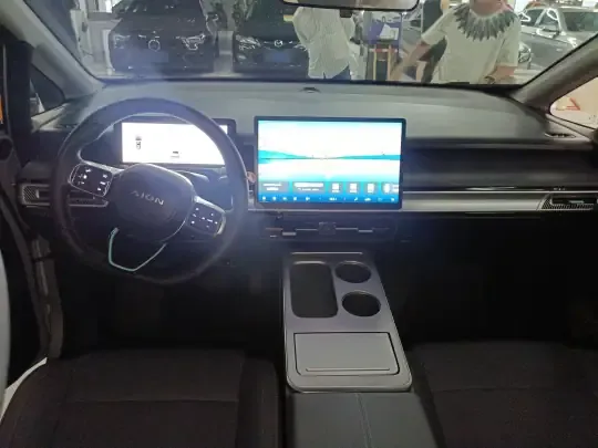 AION Y 2025 (5700 км)