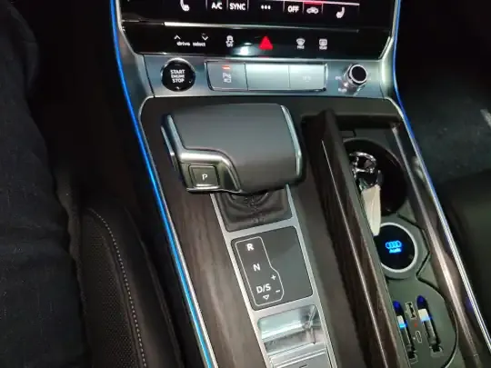 Audi A6L 2026 (8600 км)