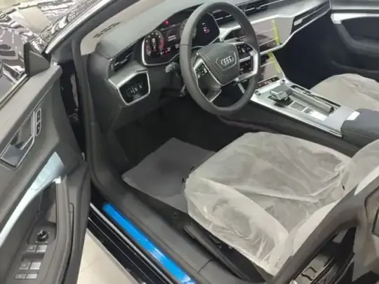 Audi A7L 2025 (200 км)