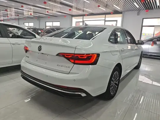 Volkswagen Sagitar 2025 (100 км)