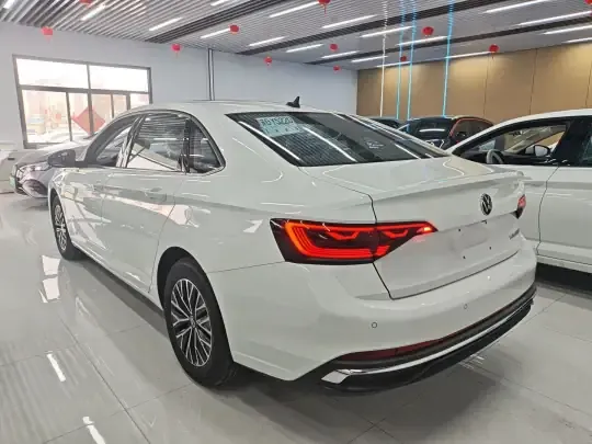 Volkswagen Sagitar 2025 (100 км)