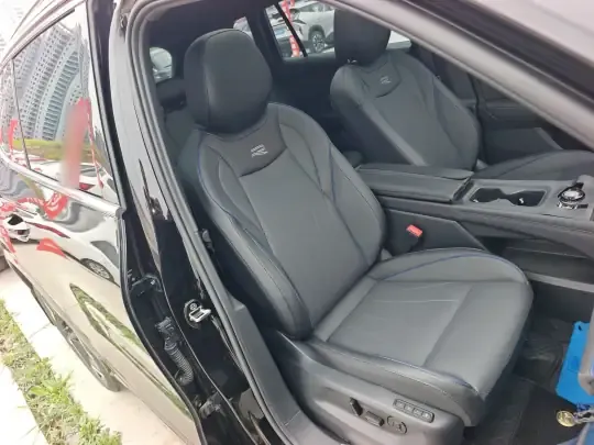 Volkswagen Tiguan L 2025 (4700 км)