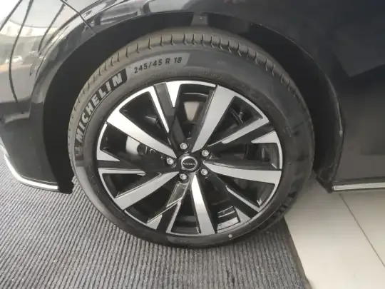 Volvo S90 2026 (100 км)