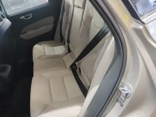 Volvo XC60 2026 (100 км)