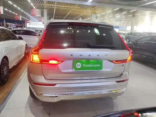 Volvo XC60 2026 (100 км)