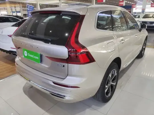 Volvo XC60 2026 (100 км)