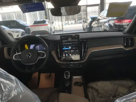 Volvo XC60 2026 (100 км)