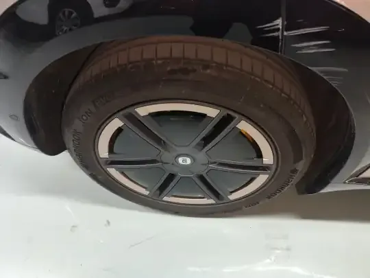 Xiaomi Auto YU7 2025 (2600 км)