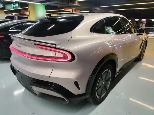 Xiaomi Auto YU7 2025 (2600 км)