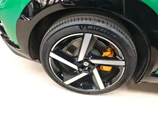 Xiaomi Auto YU7 2025 (10400 км)