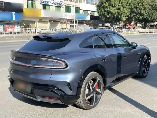 Xiaomi Auto YU7 2025 (200 км)